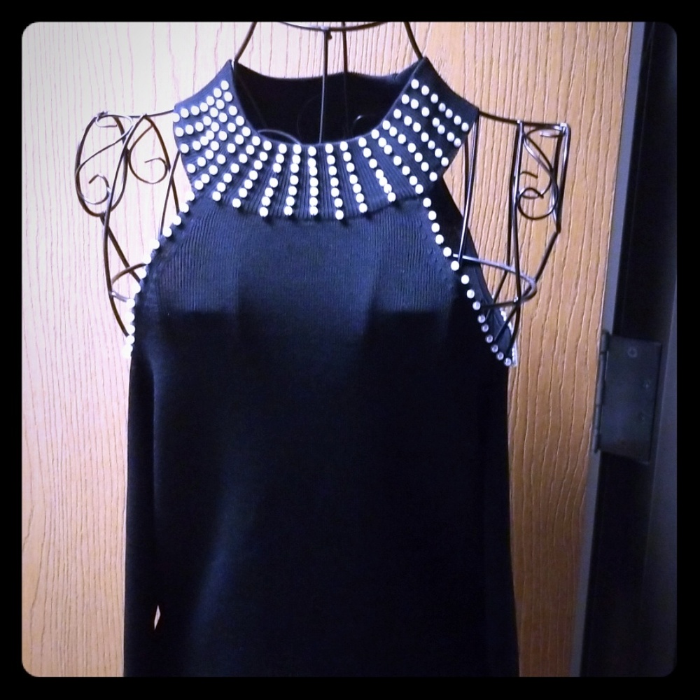 Womens long sleeved  off the shoulders  top